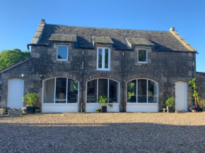 The Carthouse (Luxury 2 bed with private hot tub)